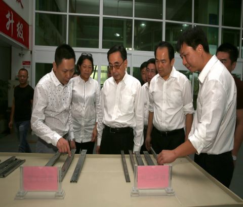 ��С���ڽ��(y��ng)�{(di��o)���е½������B(t��i)���(xi��ng)Ŀ